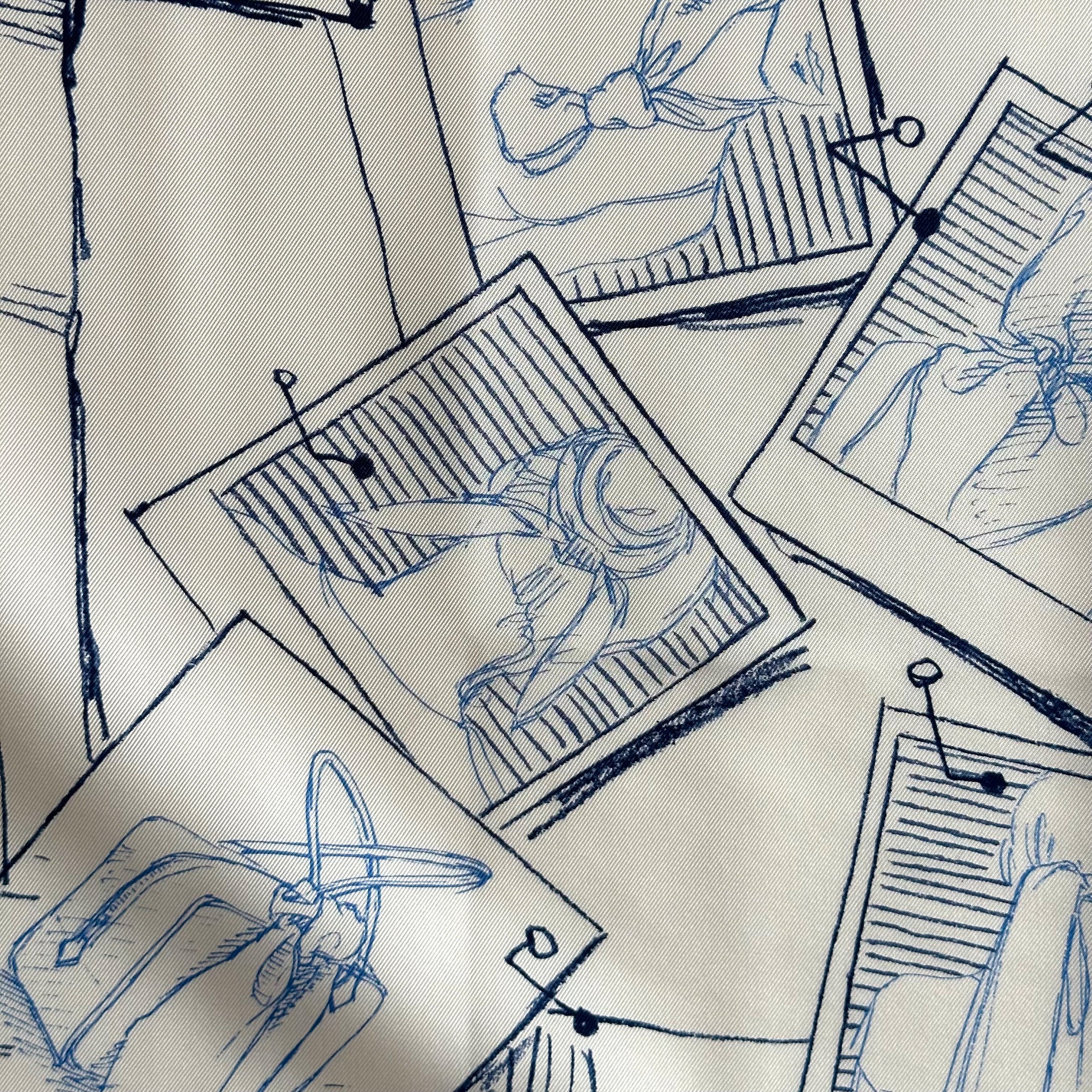 Instructions on how to tie and wear your Hermès scarf - HERMES SCARF 70 CM