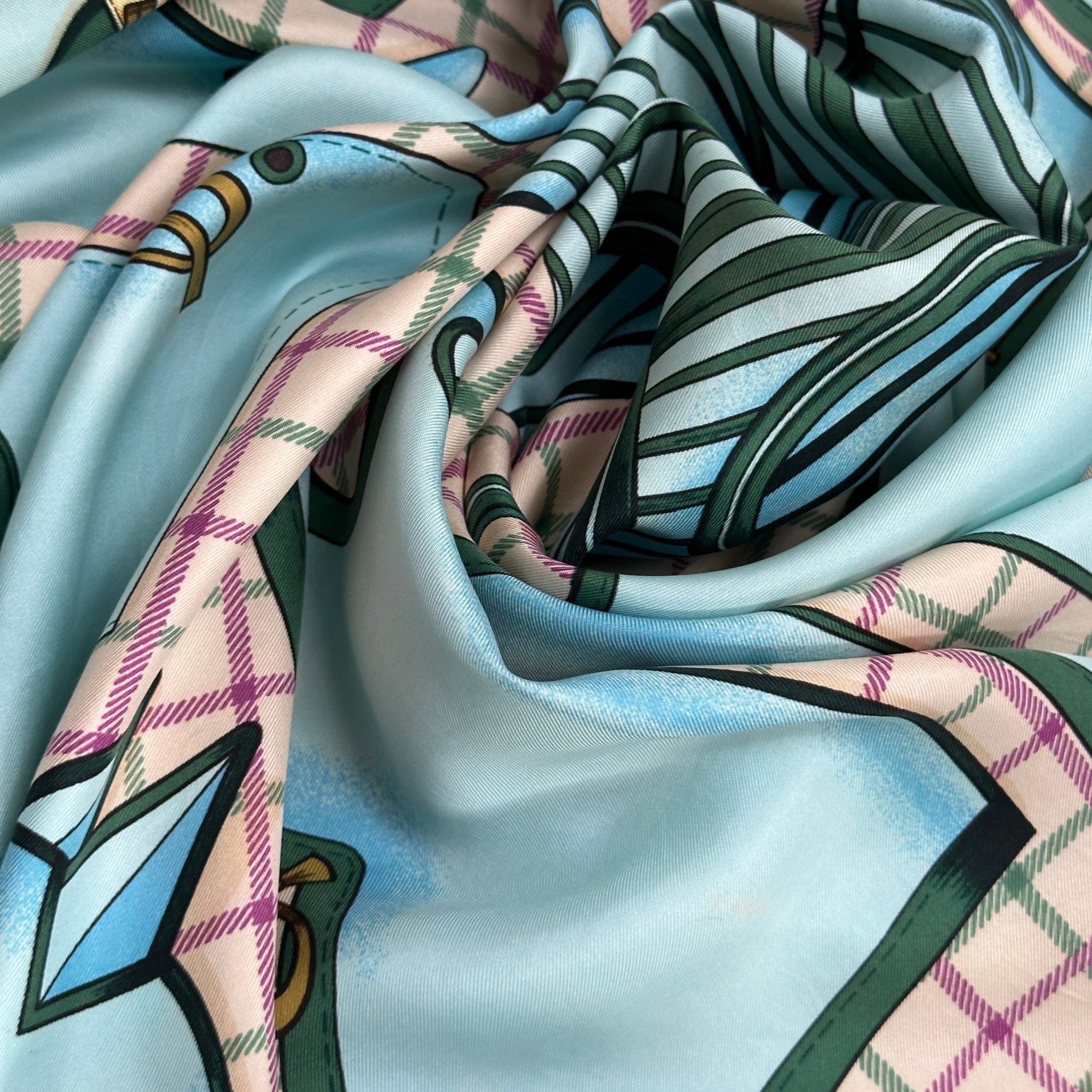 Camails - FOULARD HERMES 90 CM - Carré Society