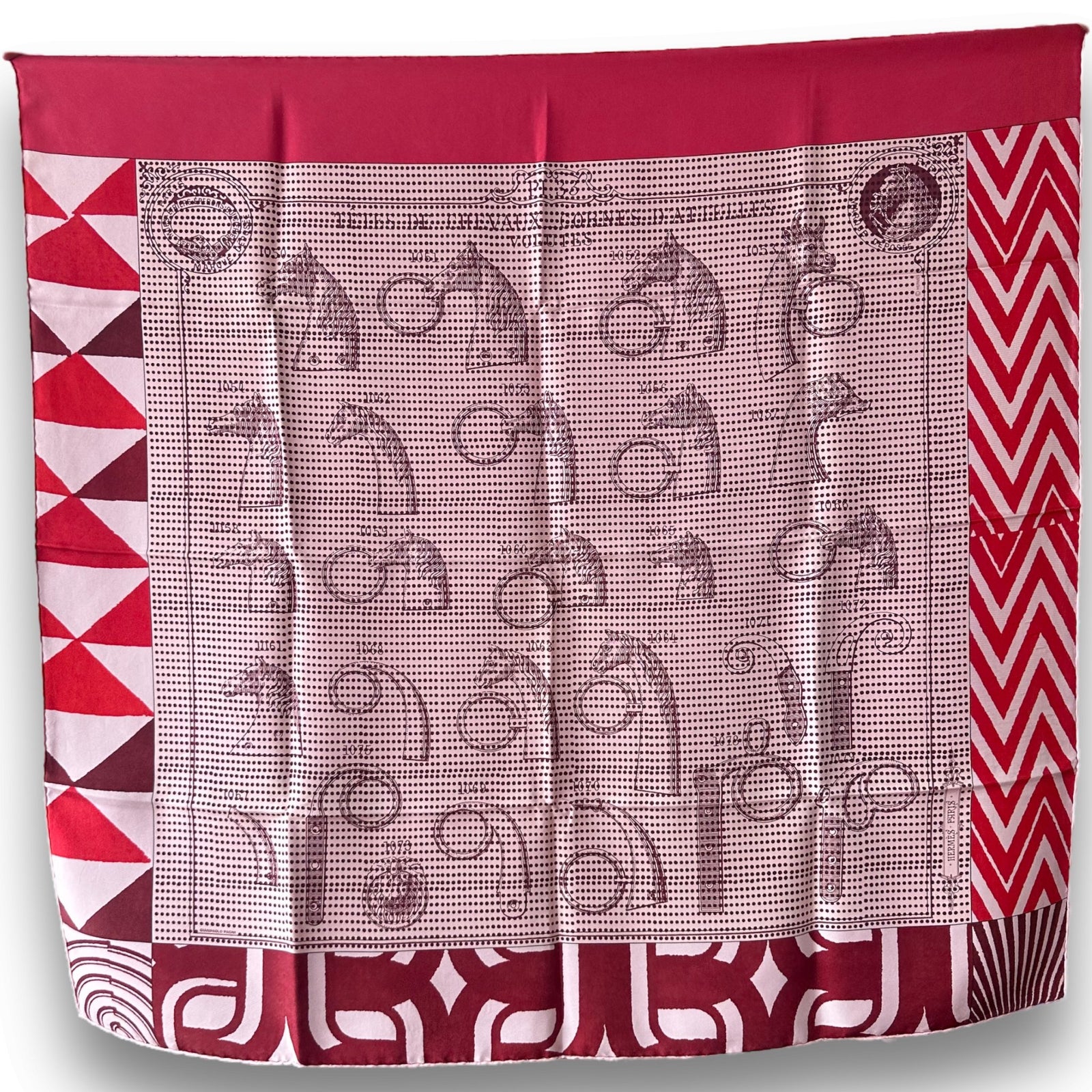 What is a Hermès wash scarf? | Carré Society COLLECTIONNER LES FOULARDS