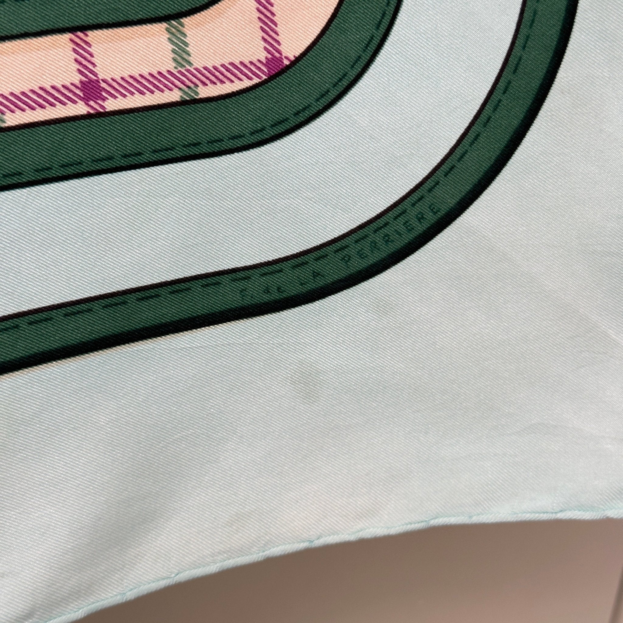 Camails - FOULARD HERMES 90 CM - Carré Society